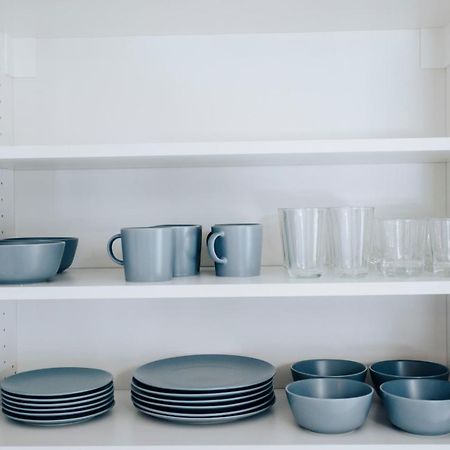 Modern & Cozy Stand-Alone Apartment - Perfect Stay ペインティド・ポスト エクステリア 写真